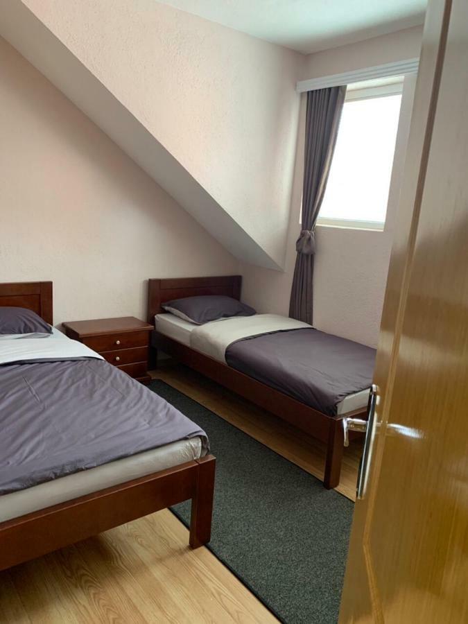 Apartmani Alo Alo Plav Esterno foto